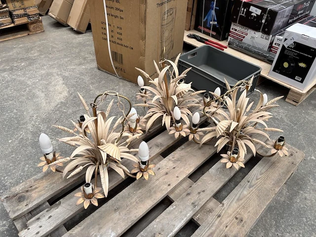 Lot antieke lusters - afbeelding 1 van  13