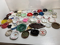 Lot asbakken 50 stuks - afbeelding 1 van  4