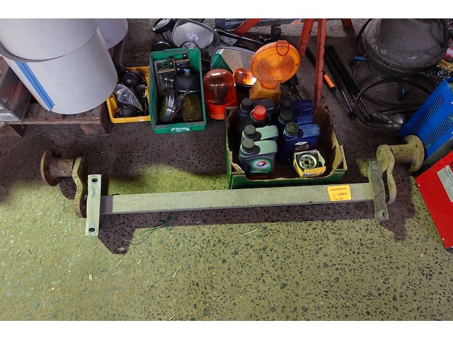 Lot autobenodigheden en assen voor aanhangwagen - afbeelding 3 van  16