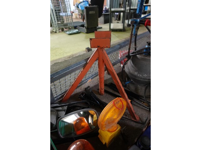 Lot autobenodigheden en assen voor aanhangwagen - afbeelding 7 van  16