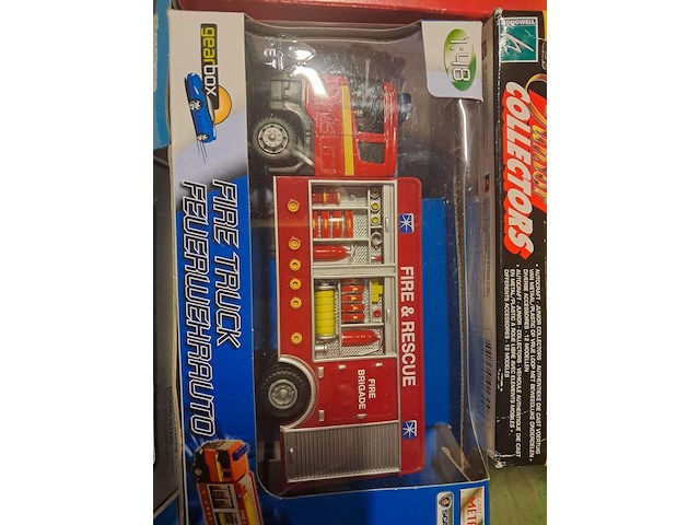 Lot auto's in verpakking nieuw in metaal - afbeelding 4 van  7