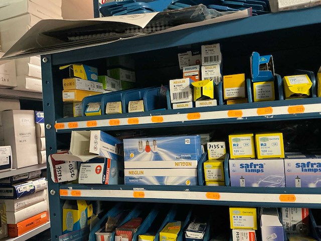 Lot autoverlichting - afbeelding 1 van  12