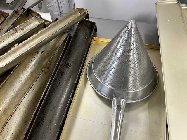 Lot bakkerijmaterialen overige bakkerij benodigdheden - afbeelding 1 van  9