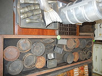 Lot bakvormen + decoschaal - afbeelding 1 van  3