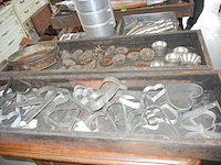 Lot bakvormen + decoschaal - afbeelding 2 van  3