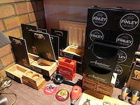 Lot barreclame en accessoires (kasteelbier, coca-cola, westmalle, la chouffe, tönissteiner) - afbeelding 2 van  14