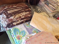 Lot bedlinnen + - afbeelding 2 van  4