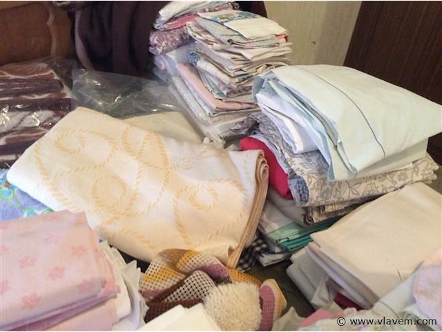 Lot bedlinnen + - afbeelding 3 van  4