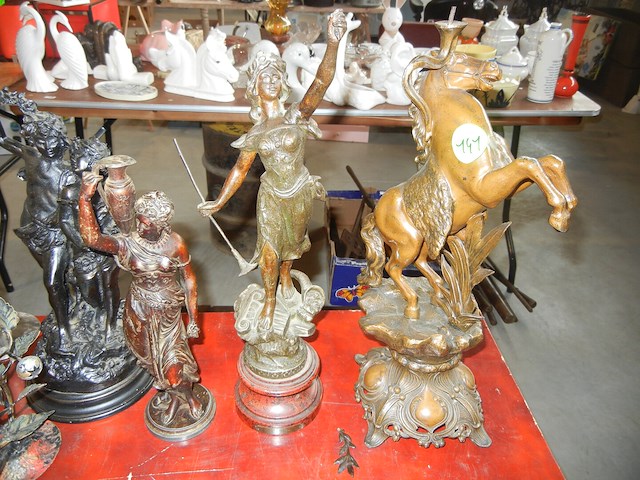 Lot beelden (9stuks) - afbeelding 1 van  2