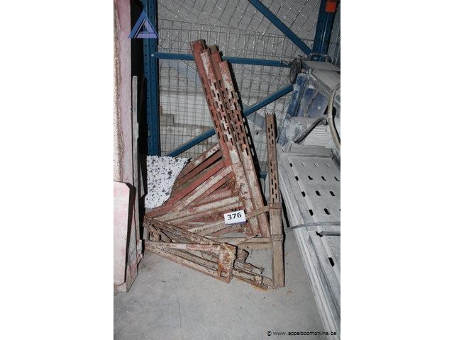 Lot bekistingsklemmen - afbeelding 1 van  1