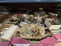 Lot beslag - afbeelding 3 van  6