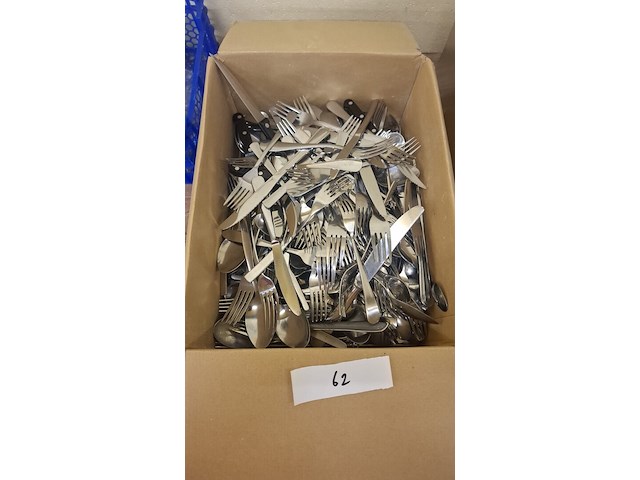 Lot bestek - afbeelding 1 van  1