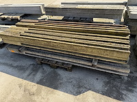 Lot betonpalen - afbeelding 1 van  1