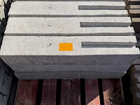 Lot betonpalen - afbeelding 1 van  1