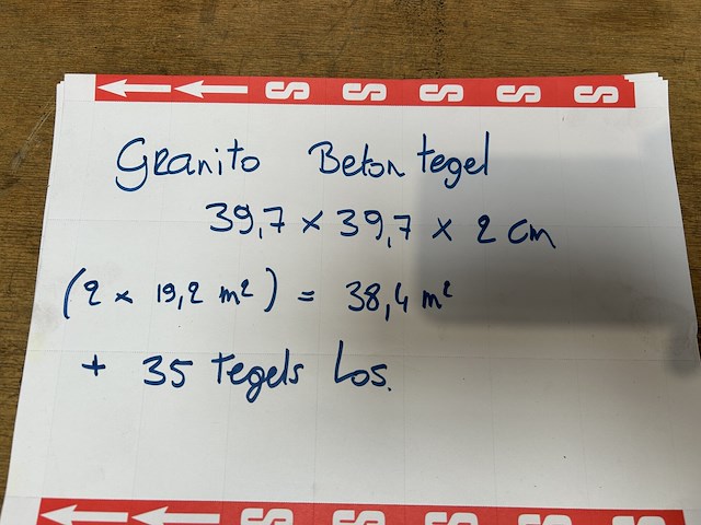 Lot betontegels 38.4m² - afbeelding 2 van  6