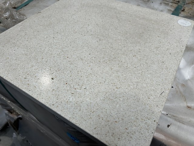 Lot betontegels 38.4m² - afbeelding 4 van  6