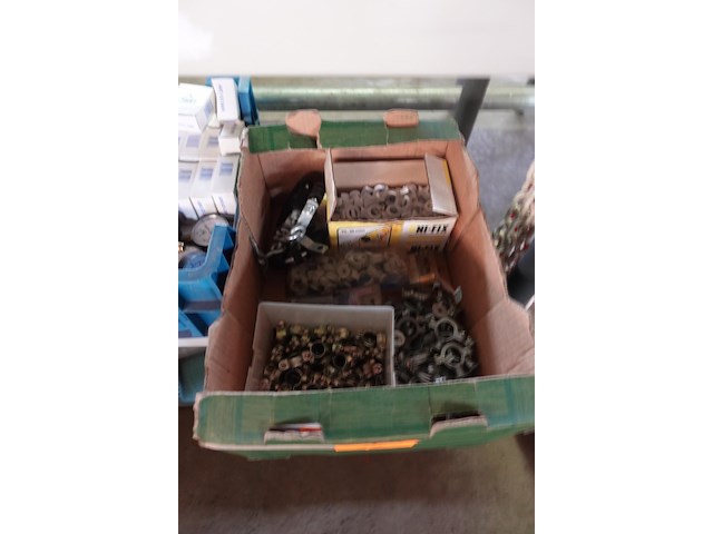 Lot beugels - afbeelding 1 van  3