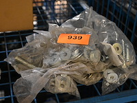 Lot bevestigingsmateriaal - afbeelding 1 van  1