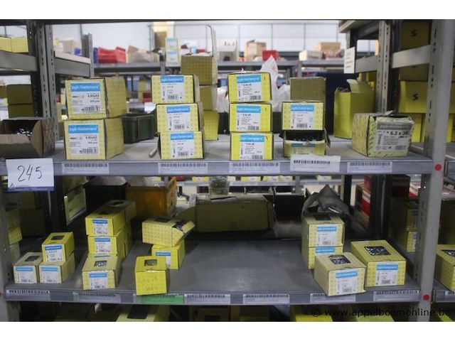 Lot bevestigingsmaterialen, diverse dozen en verpakkingen wo pgb fasteners - afbeelding 3 van  5