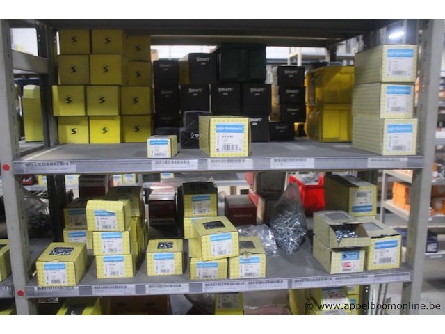 Lot bevestigingsmaterialen, diverse dozen en verpakkingen wo pgb fasteners - afbeelding 4 van  5