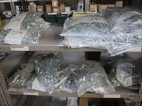 Lot bevestigingsmaterialen wo. zelfborende schroeven, diverse afmetingen: 6.3 x 25-32-38 mm, 6.3 x 45-70-100 mm, in dozen en zakken - afbeelding 3 van  6