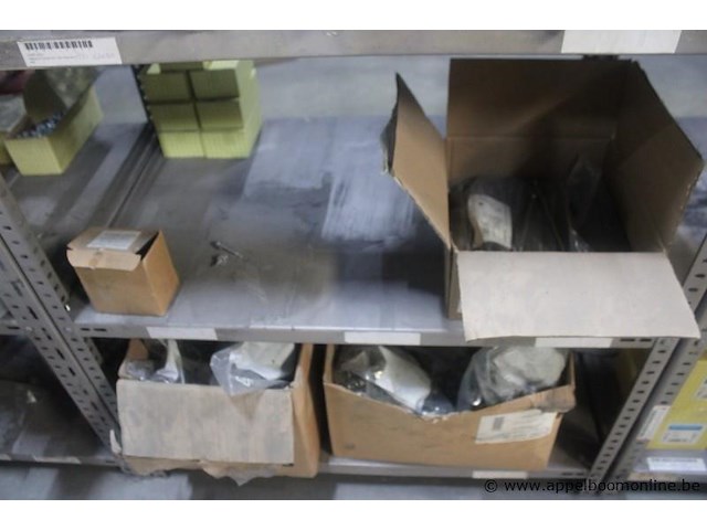 Lot bevestigingsmaterialen wo. zelfborende schroeven, diverse afmetingen: 6.3 x 25-32-38 mm, 6.3 x 45-70-100 mm, in dozen en zakken - afbeelding 4 van  6