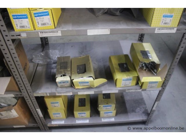 Lot bevestigingsmaterialen wo. zelfborende schroeven, diverse afmetingen: 6.3 x 25-32-38 mm, 6.3 x 45-70-100 mm, in dozen en zakken - afbeelding 5 van  6