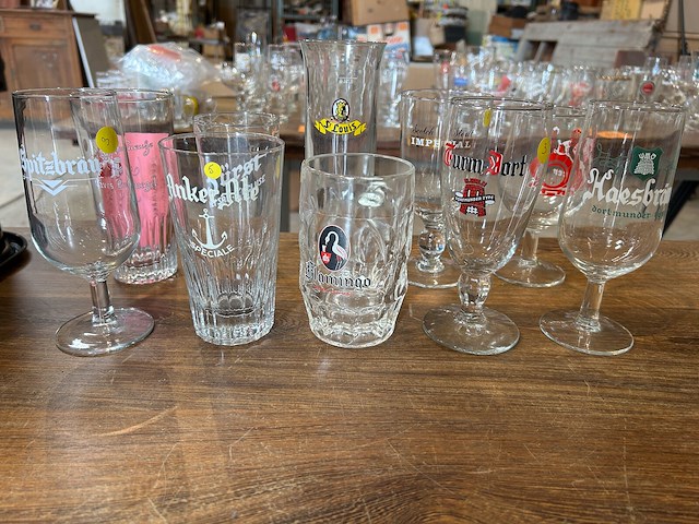 Lot bierglazen voor verzameling - afbeelding 4 van  4