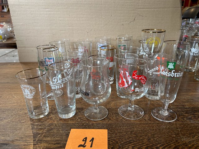 Lot bierglazen voor verzameling - afbeelding 1 van  5