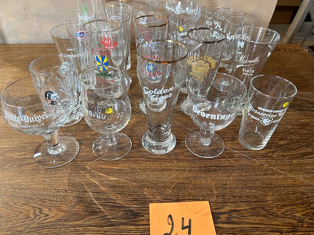 Lot bierglazen voor verzameling - afbeelding 1 van  6