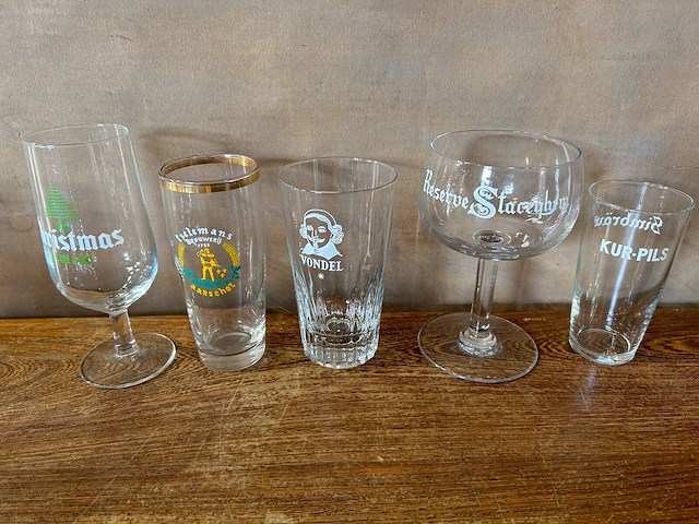 Lot bierglazen voor verzameling - afbeelding 6 van  6