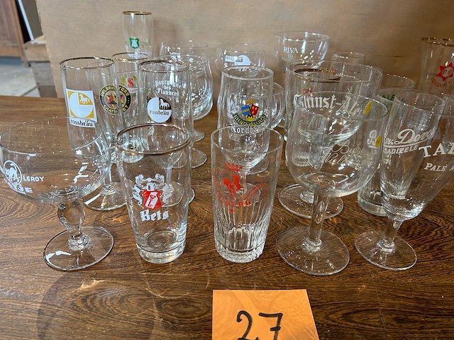 Lot bierglazen voor verzameling - afbeelding 1 van  6