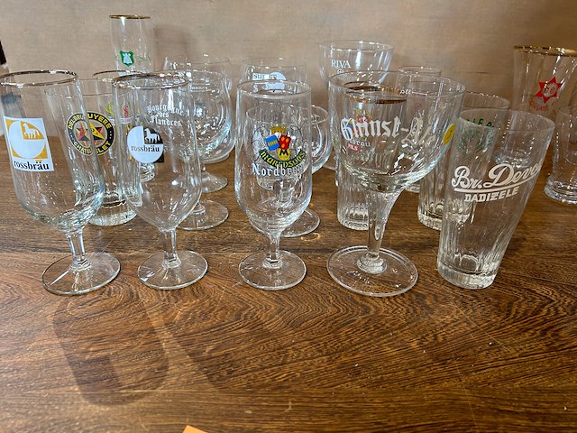 Lot bierglazen voor verzameling - afbeelding 3 van  6