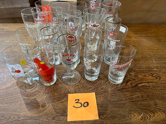 Lot bierglazen voor verzameling - afbeelding 1 van  6