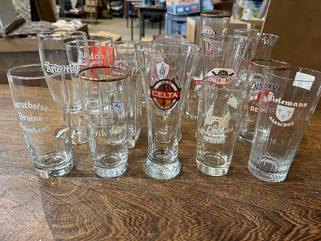 Lot bierglazen voor verzameling - afbeelding 3 van  6