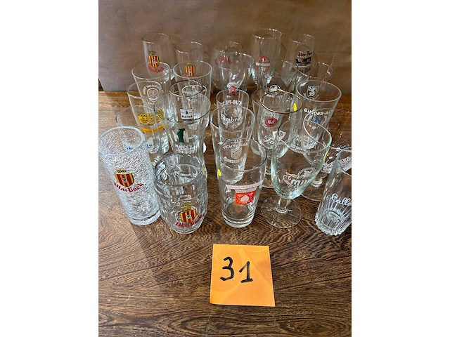 Lot bierglazen voor verzameling - afbeelding 1 van  6