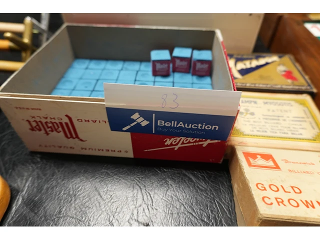 Lot biljartkrijt - afbeelding 2 van  2