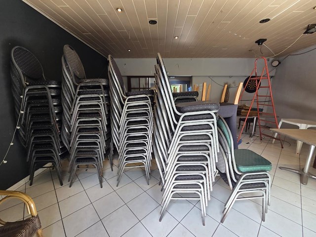 Lot bistrostoelen - afbeelding 1 van  3