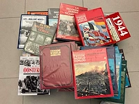 Lot boeken tweede wereldoorlog — geschiedenis in beeld en woord - afbeelding 2 van  6