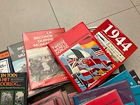 Lot boeken tweede wereldoorlog — geschiedenis in beeld en woord - afbeelding 4 van  6