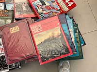 Lot boeken tweede wereldoorlog — geschiedenis in beeld en woord - afbeelding 5 van  6