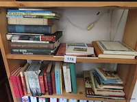 Lot boeken volgens foto's - afbeelding 1 van  4
