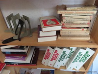 Lot boeken volgens foto's - afbeelding 3 van  5