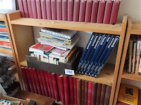 Lot boeken volgens foto's - afbeelding 1 van  4
