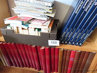 Lot boeken volgens foto's - afbeelding 3 van  4