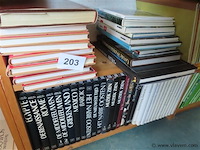 Lot boeken volgens foto's - afbeelding 2 van  3