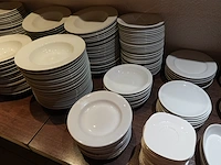 Lot borden: plat, diep, soep en onderzetbordjes - afbeelding 8 van  11