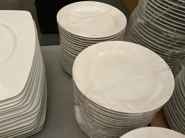 Lot borden - afbeelding 5 van  5