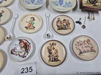 Lot bordjes, klokje, lepels…. - afbeelding 4 van  5