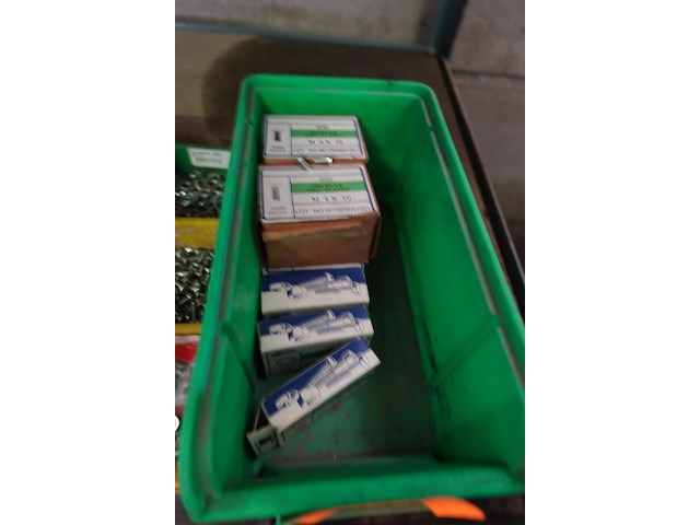 Lot bouten, vijzen, moeren, vloten - afbeelding 2 van  5